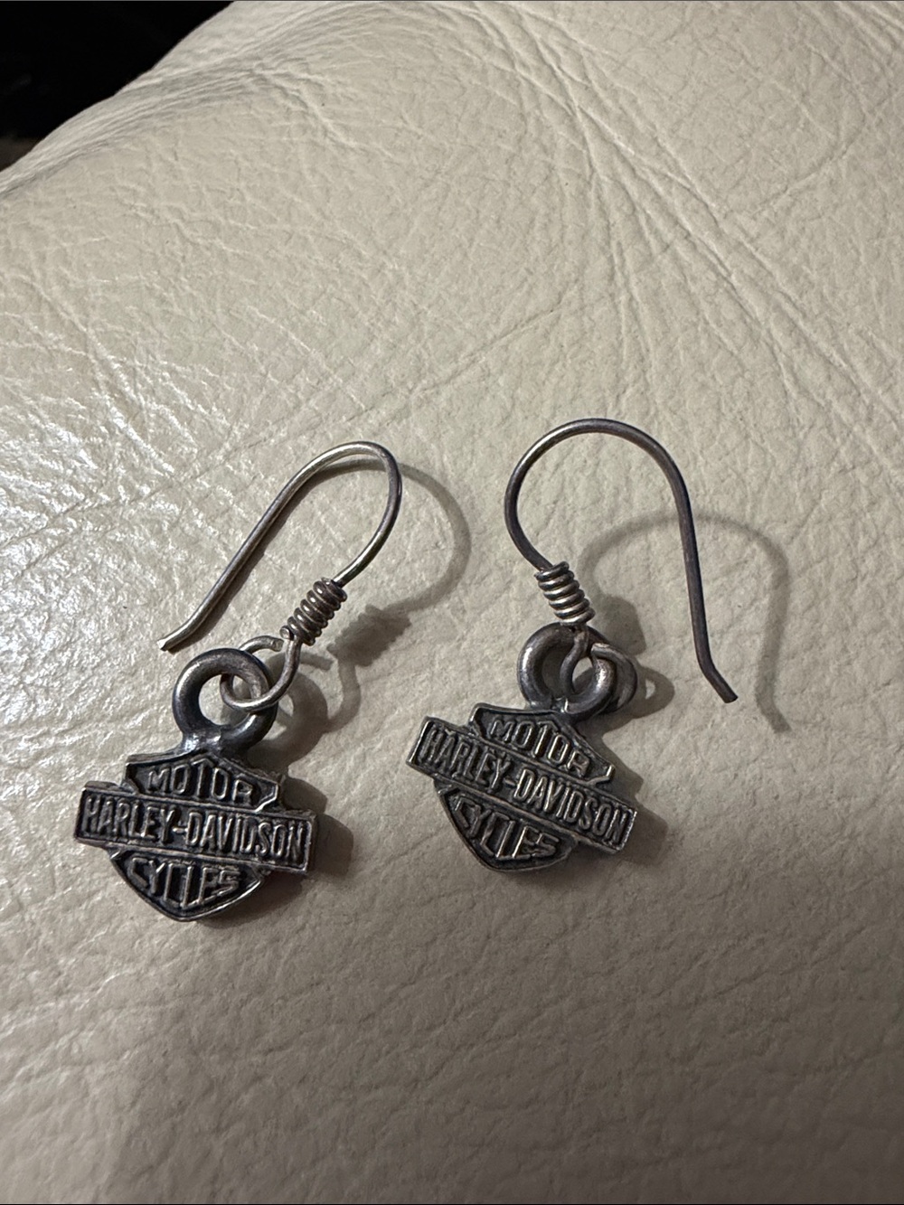 Women’s Harley-Davidson sterling Silver Logo Charm Dangle Earrings.